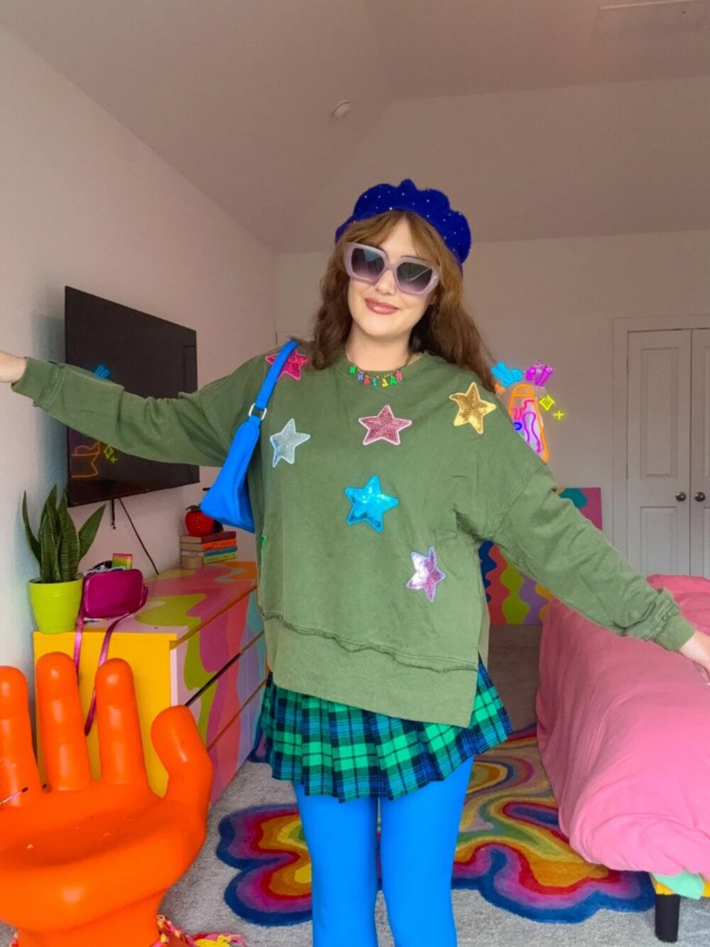 Olive Green Sequin Star Crewneck - Picture 3 of 3